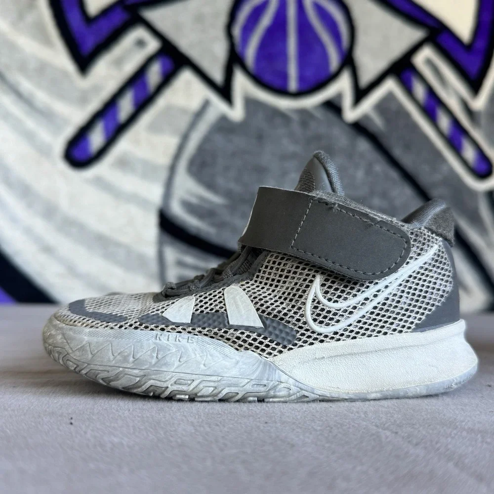 Size 9c‎ - Nike Kyrie 7 SE PS CHIP Light Smoke Grey White Preschool DB5625-011